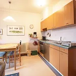 Komfort Appartement mit 1 Schlafzimmer und Balkon im Dachgeschoss 083